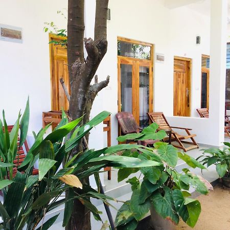Tropicana Home Stay Arugam Bay Exterior photo