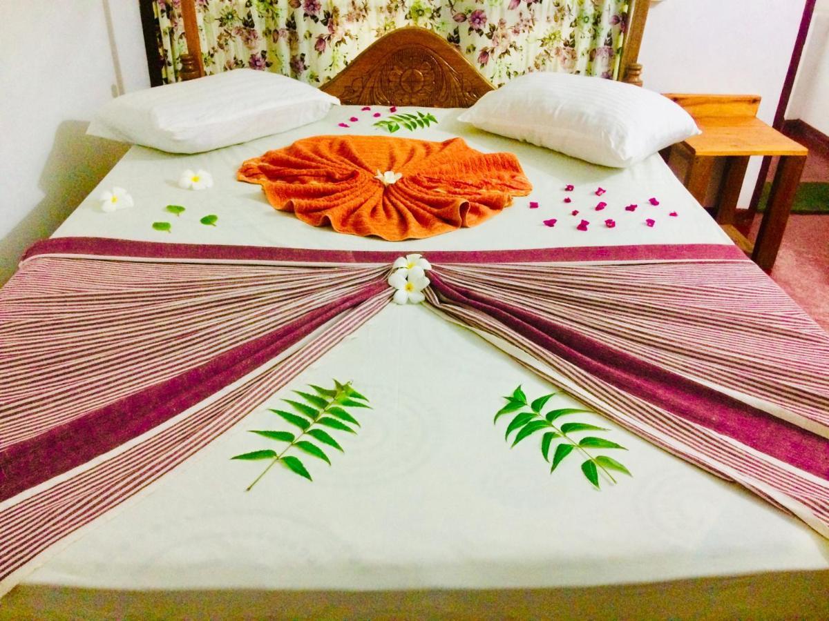 Tropicana Home Stay Arugam Bay Exterior photo